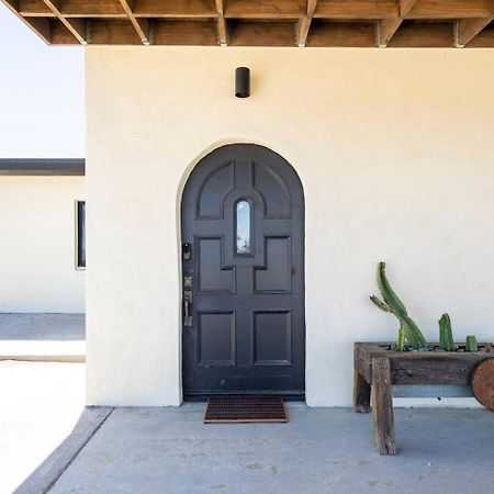 Starlight Mesa In Joshua Tree With Fire Pit Circle And Privacy Villa Yucca Valley Exterior photo